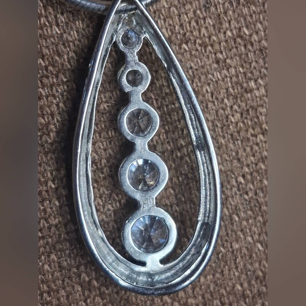 💎 Sterling Silver Teardrop Journey Necklace w CZ Diamonds on Round Snake Chain - Picture 16 of 16